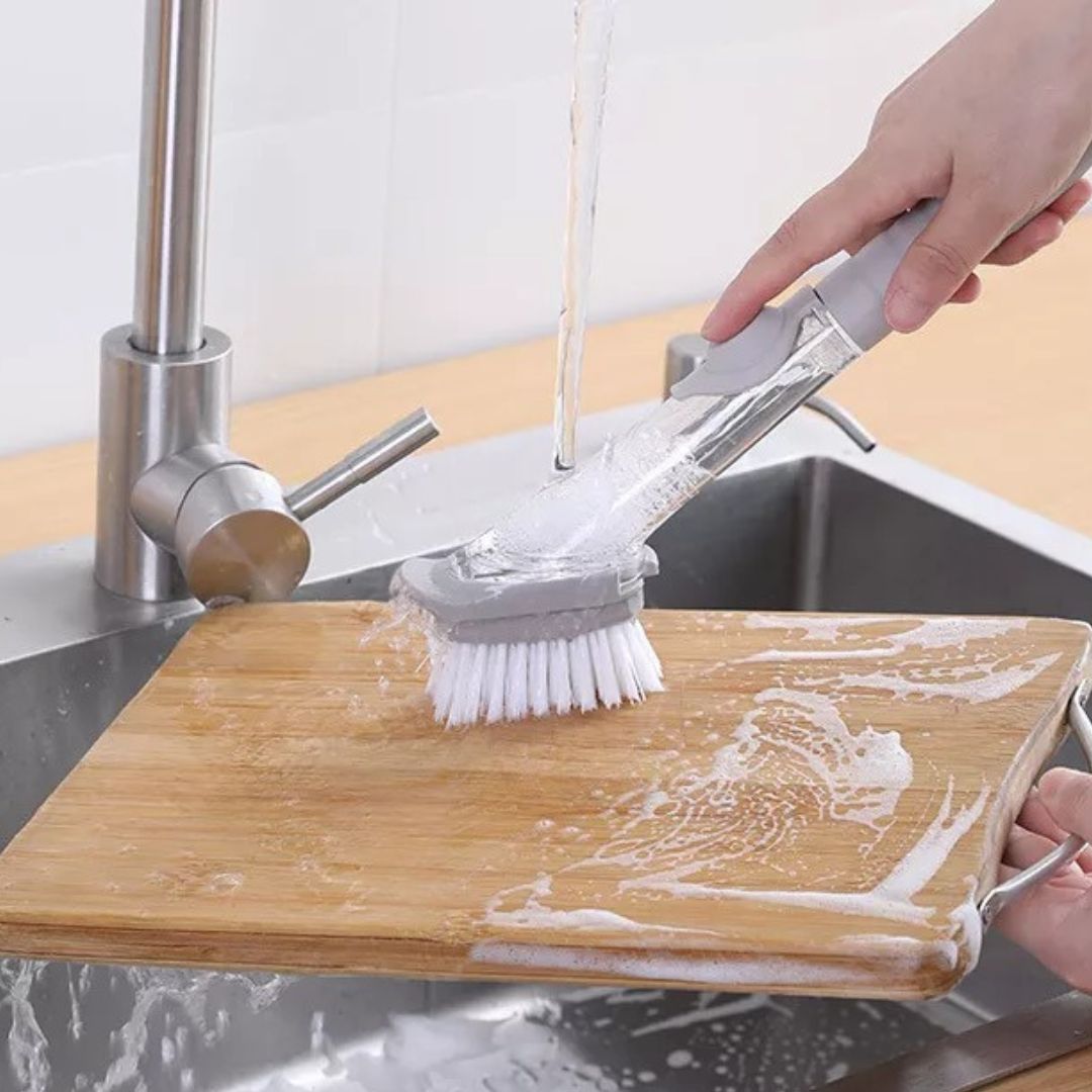 brosse-vaisselle-brossage