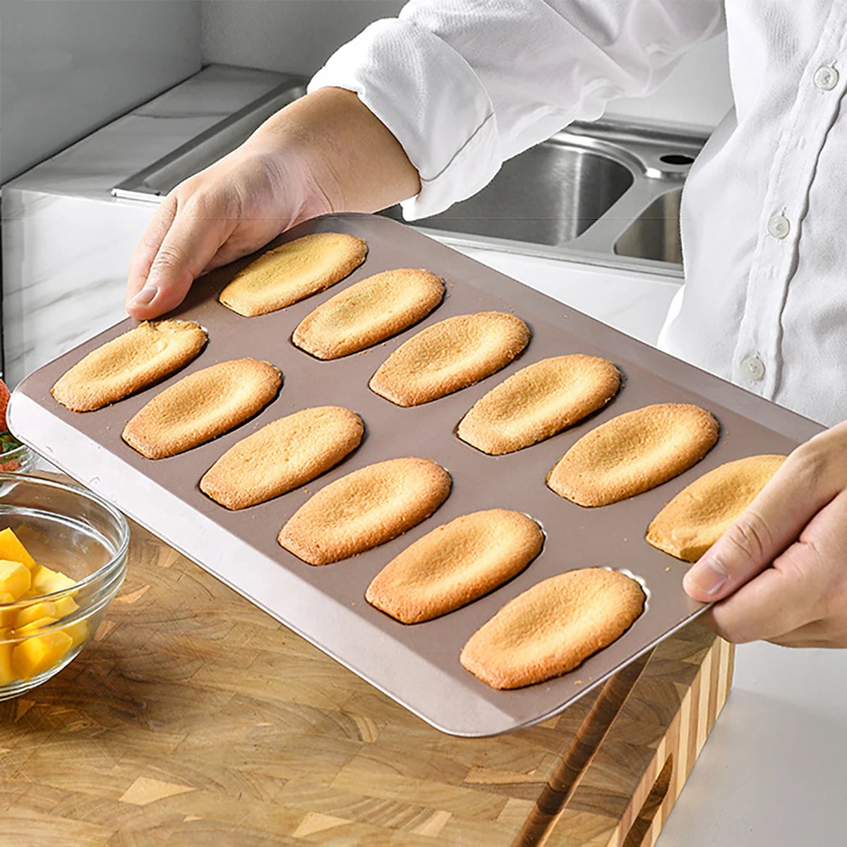 moule-madeleine-car